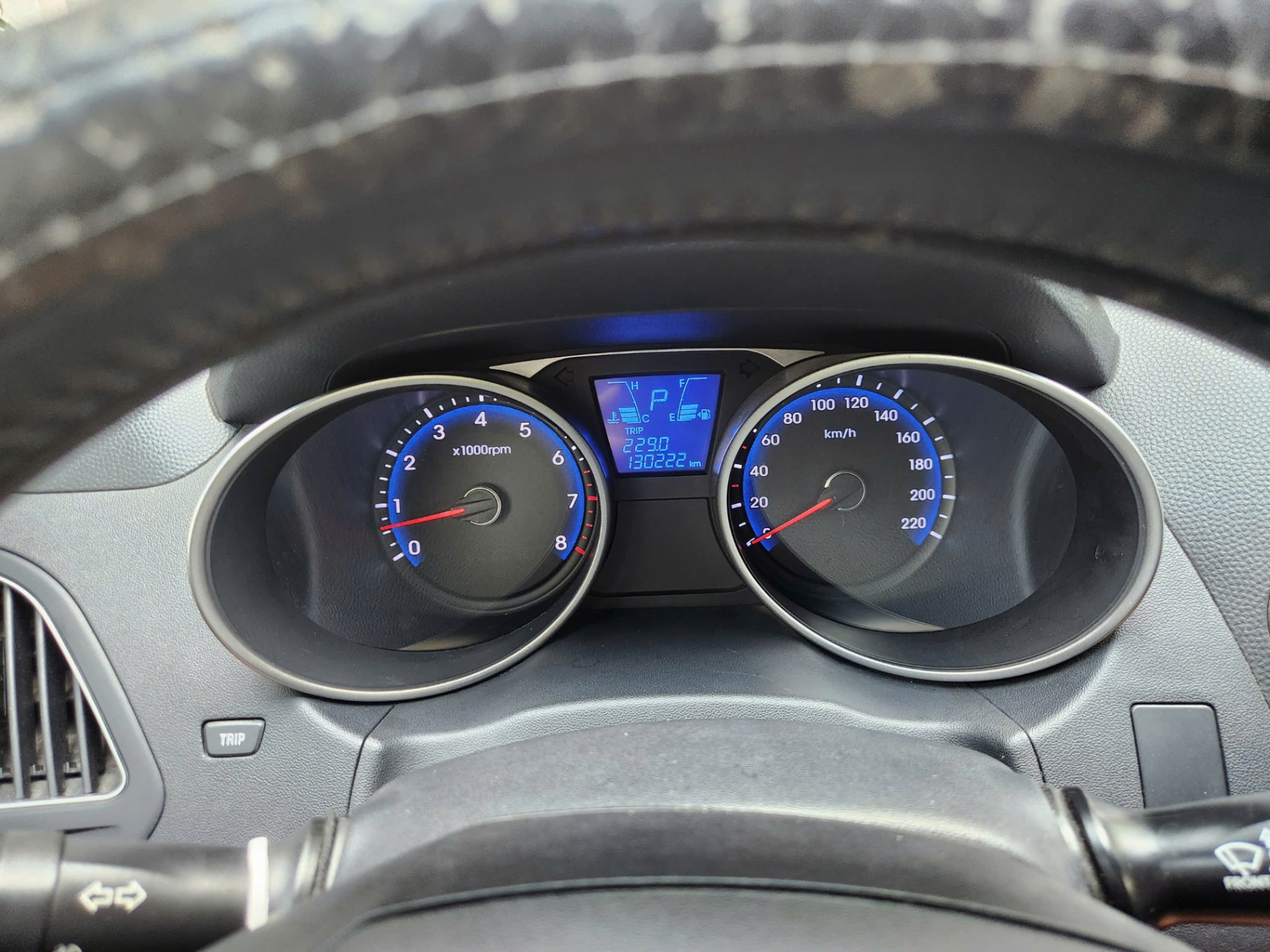 Hyundai Tucson 2.0 4WD 2012 - Nội thất 2