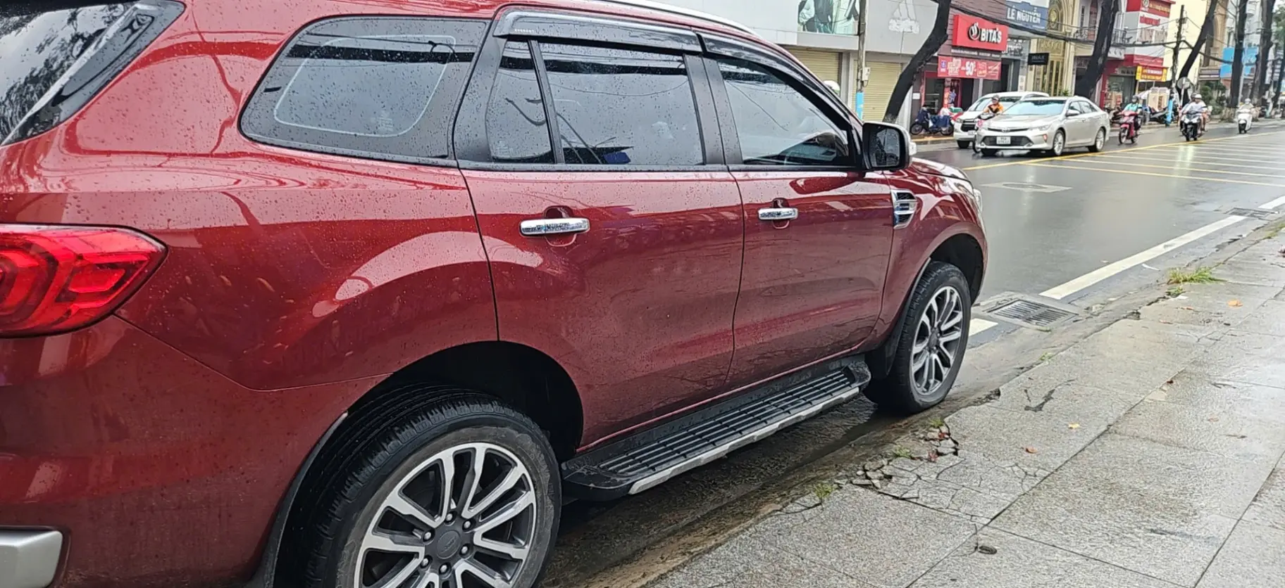 Ford Everest 4x4 2019 - Ngoại thất 3