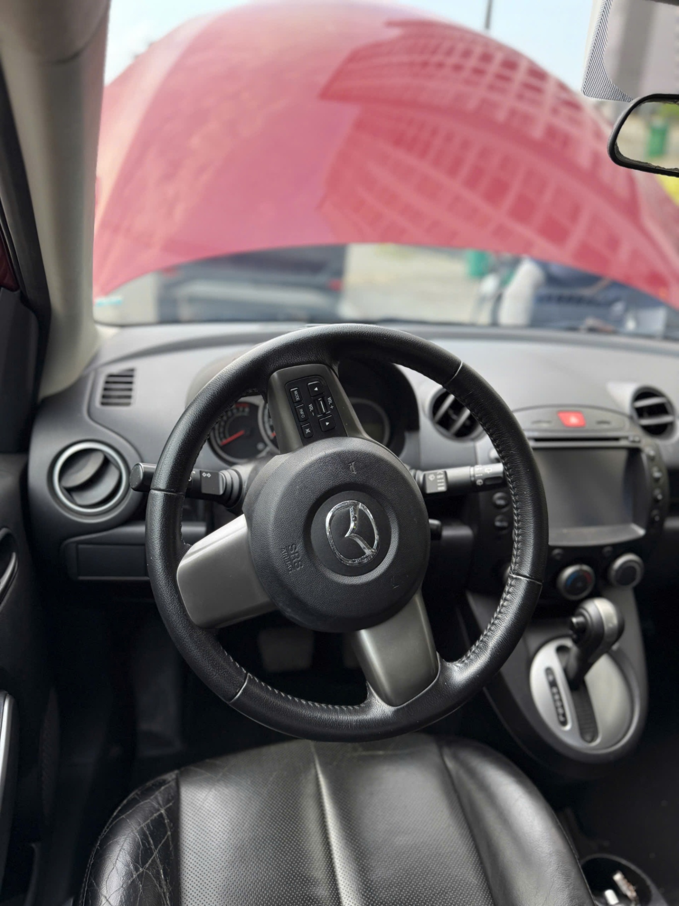 Mazda 2s 2015 màu đỏ - Nội thất 2