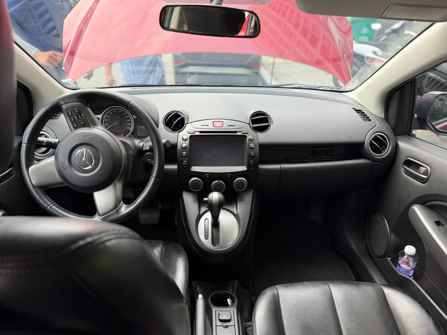 Mazda 2s 2015 màu đỏ - Nội thất 7