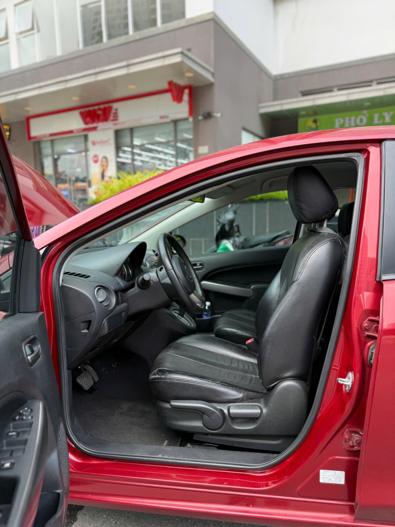 Mazda 2s 2015 màu đỏ - Nội thất 10