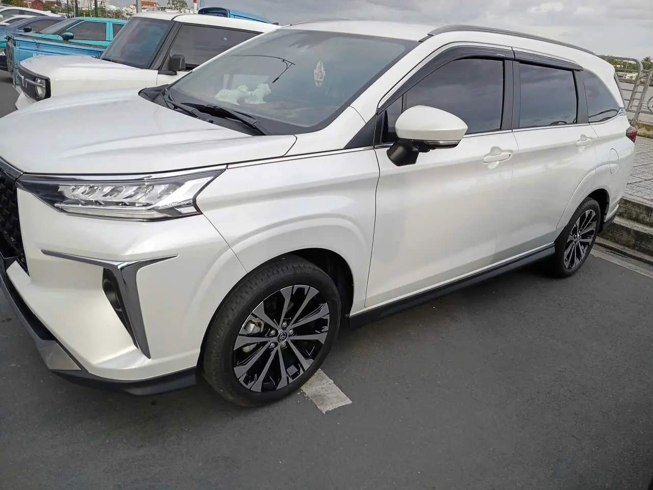 Toyota Vios Top trắng ngọc trai 2024 - Ngoại thất 3