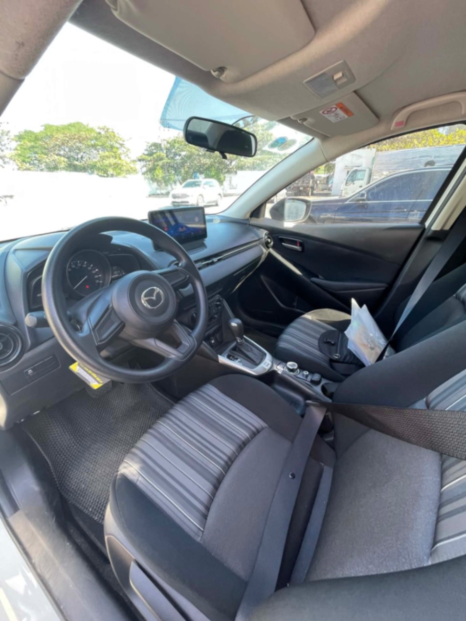 Mazda 2 1.5 AT Tiêu chuẩn 2020  - Nội thất 3