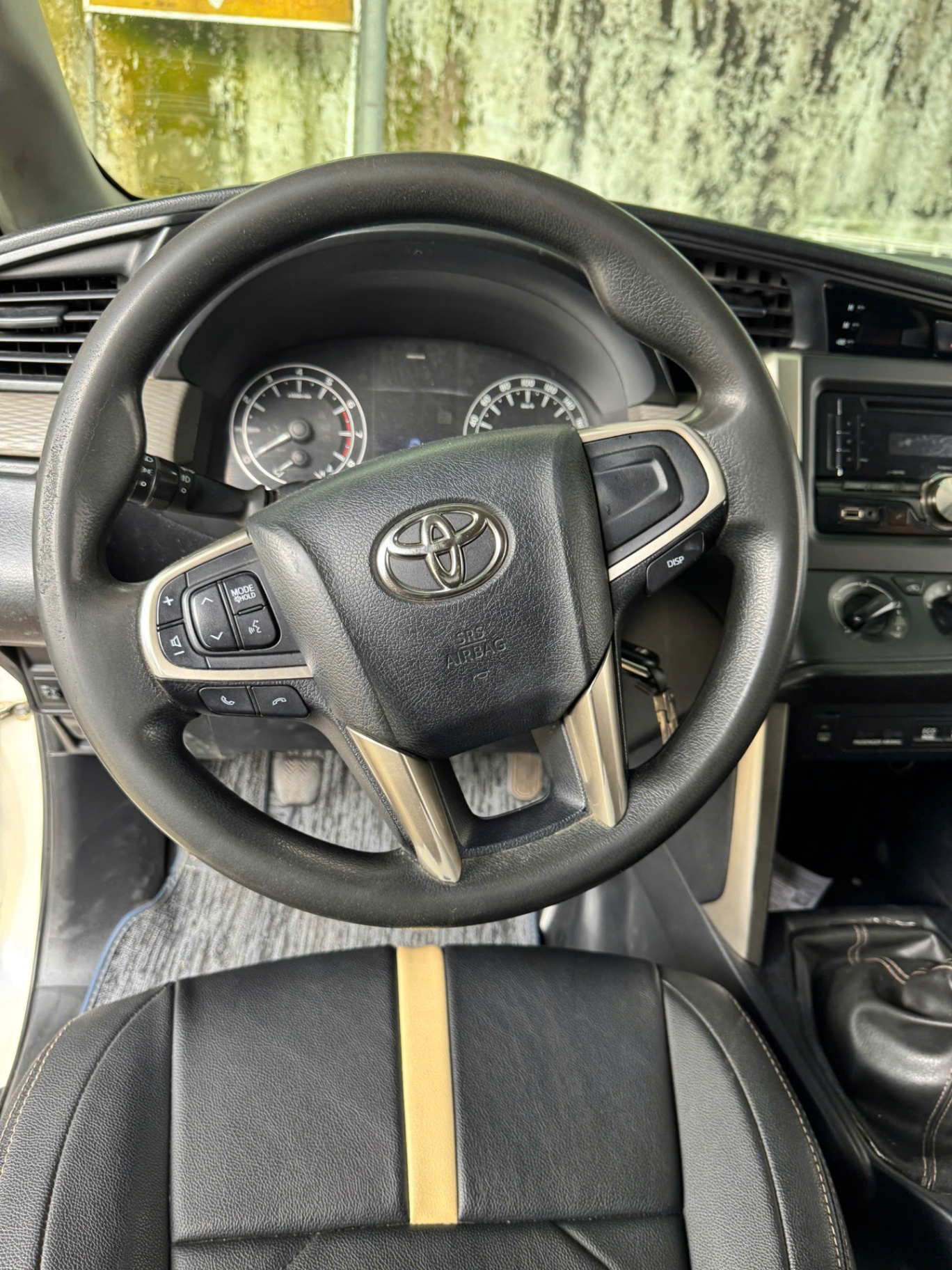 Toyota Innova 2.0E 2018 - Nội thất 7