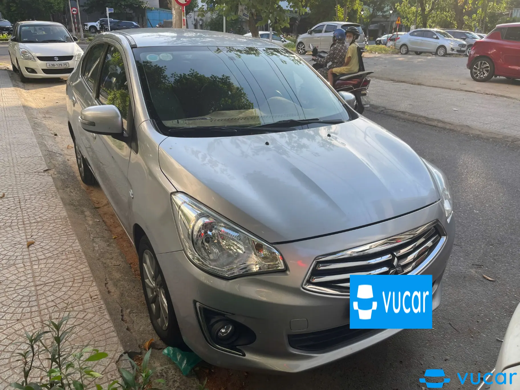 Mitsubishi Attrage CVT 2015 - Ngoại thất 4