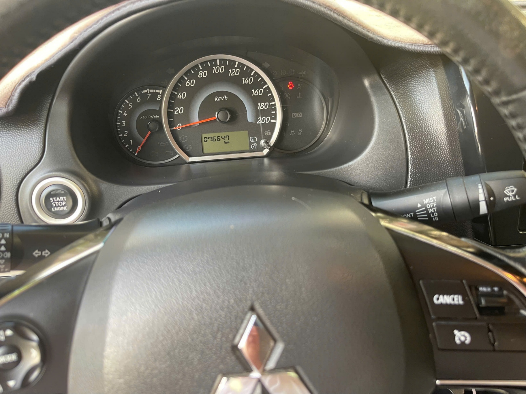 Mitsubishi Attrage CVT 2015 - Nội thất 1