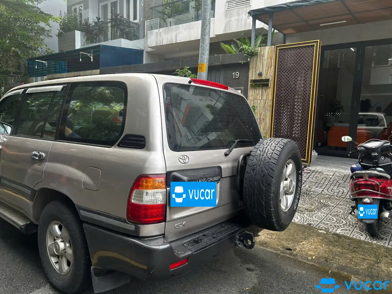 Toyota Land Cruiser 2001 - Ngoại thất 7