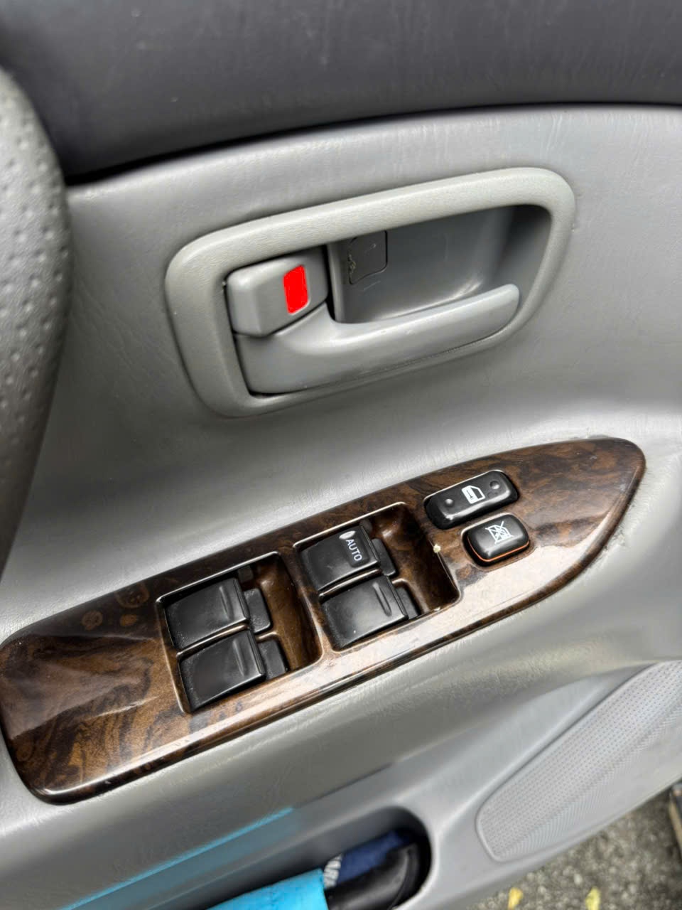 Toyota Land Cruiser 2001 - Nội thất 7