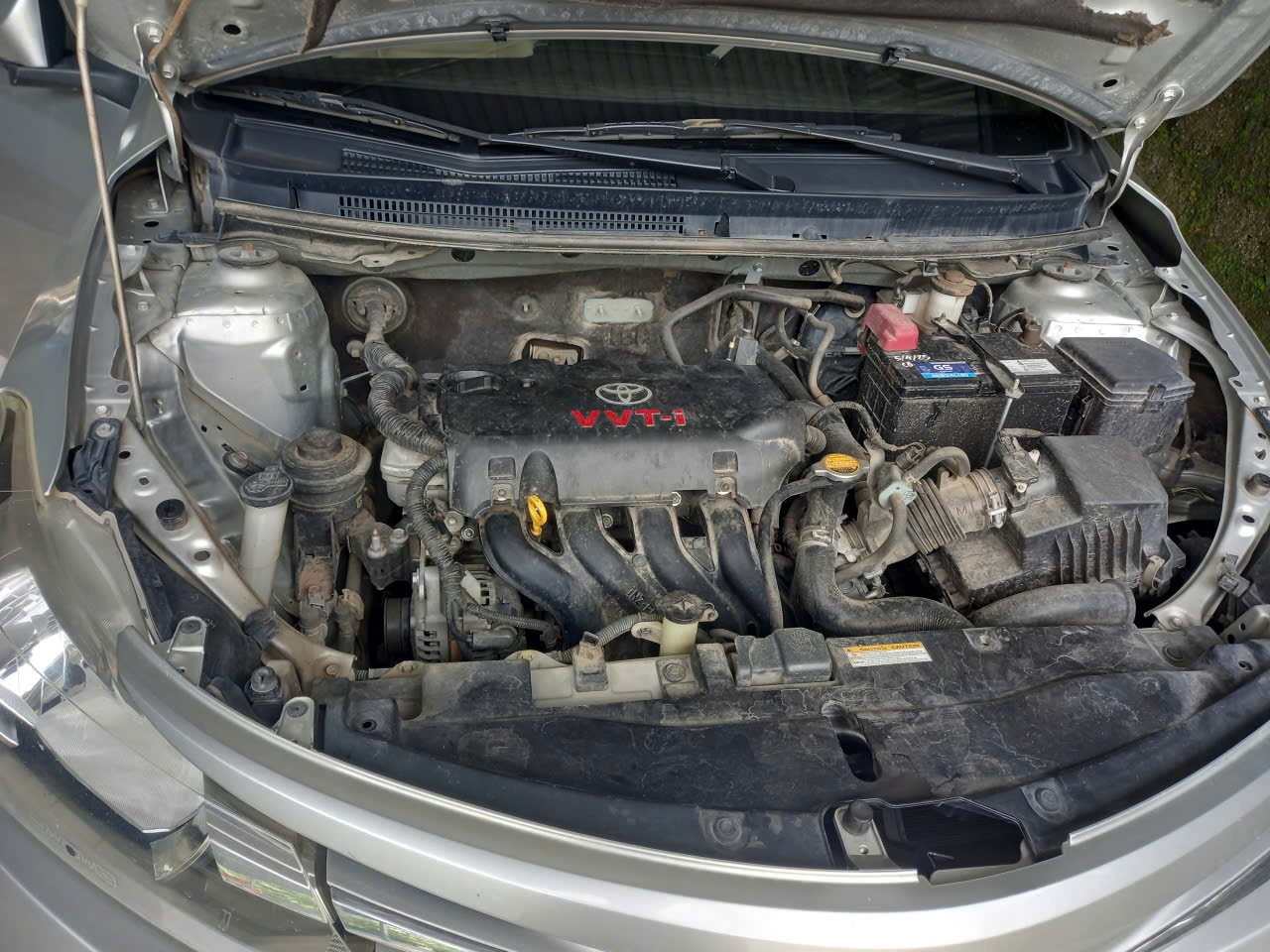 Toyota Vios số sàn 2016 - Khoang động cơ 5
