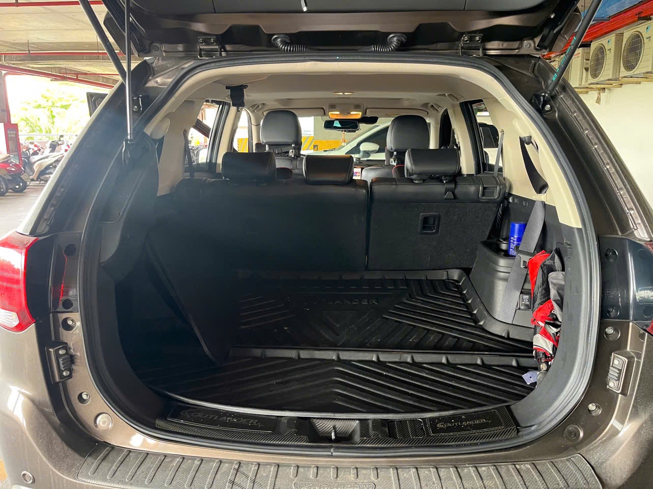 outlander premium 2022 - Nội thất 1