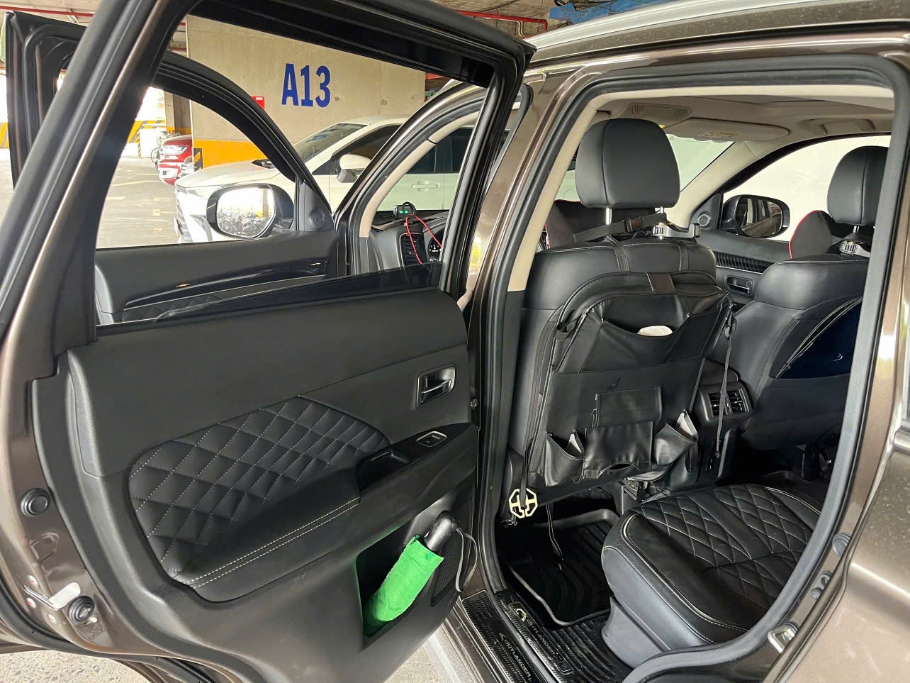outlander premium 2022 - Nội thất 5