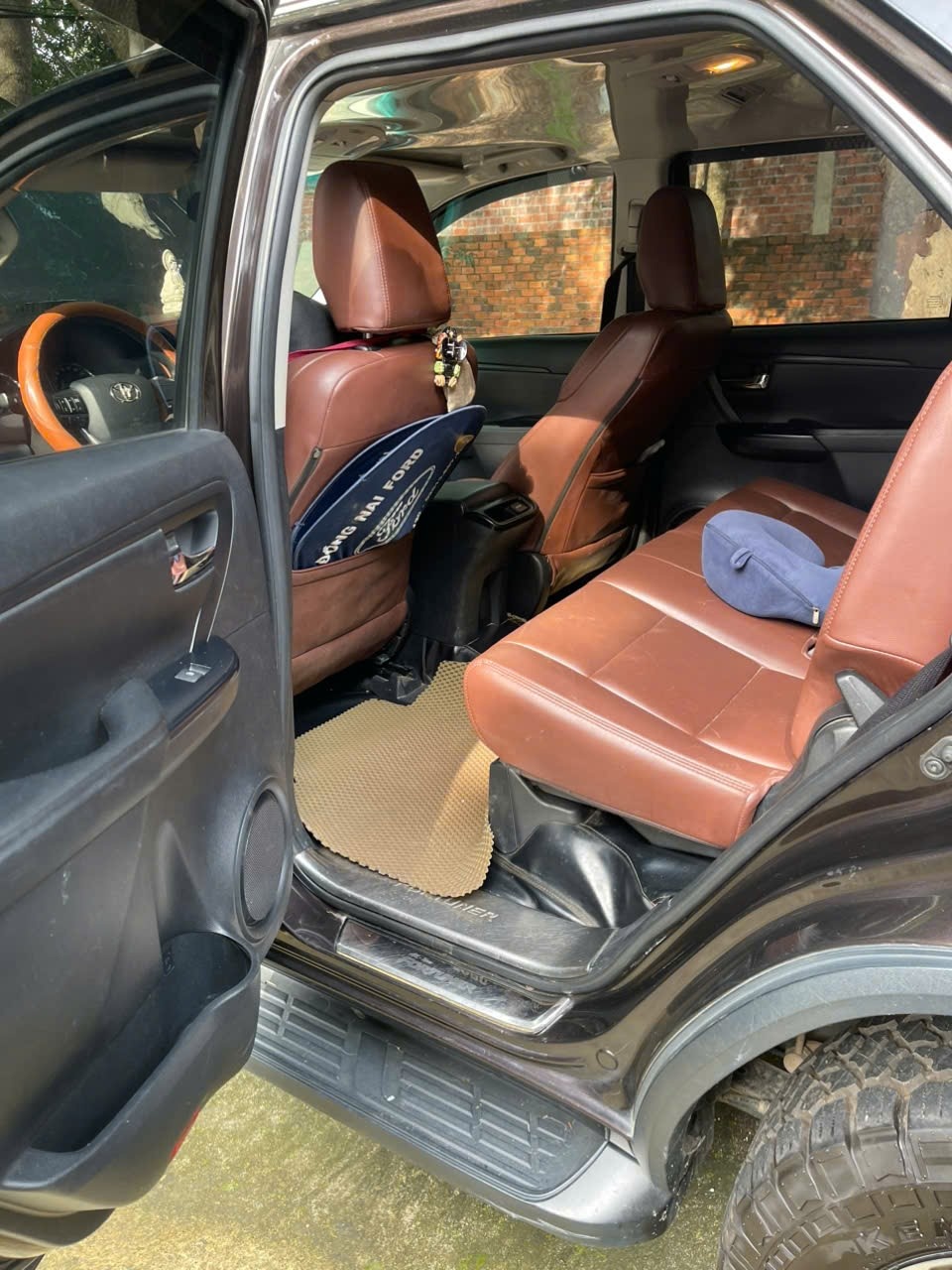 Toyota Fortuner 2.4G 4x2 MT 2017 - Nội thất 8