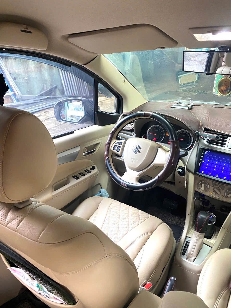 Suzuki Ertiga 2017  - Nội thất 3