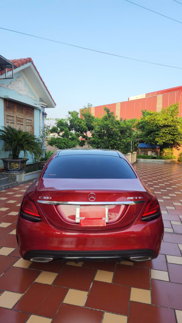 Mercedes C300 AT 2020 - Ngoại thất 6