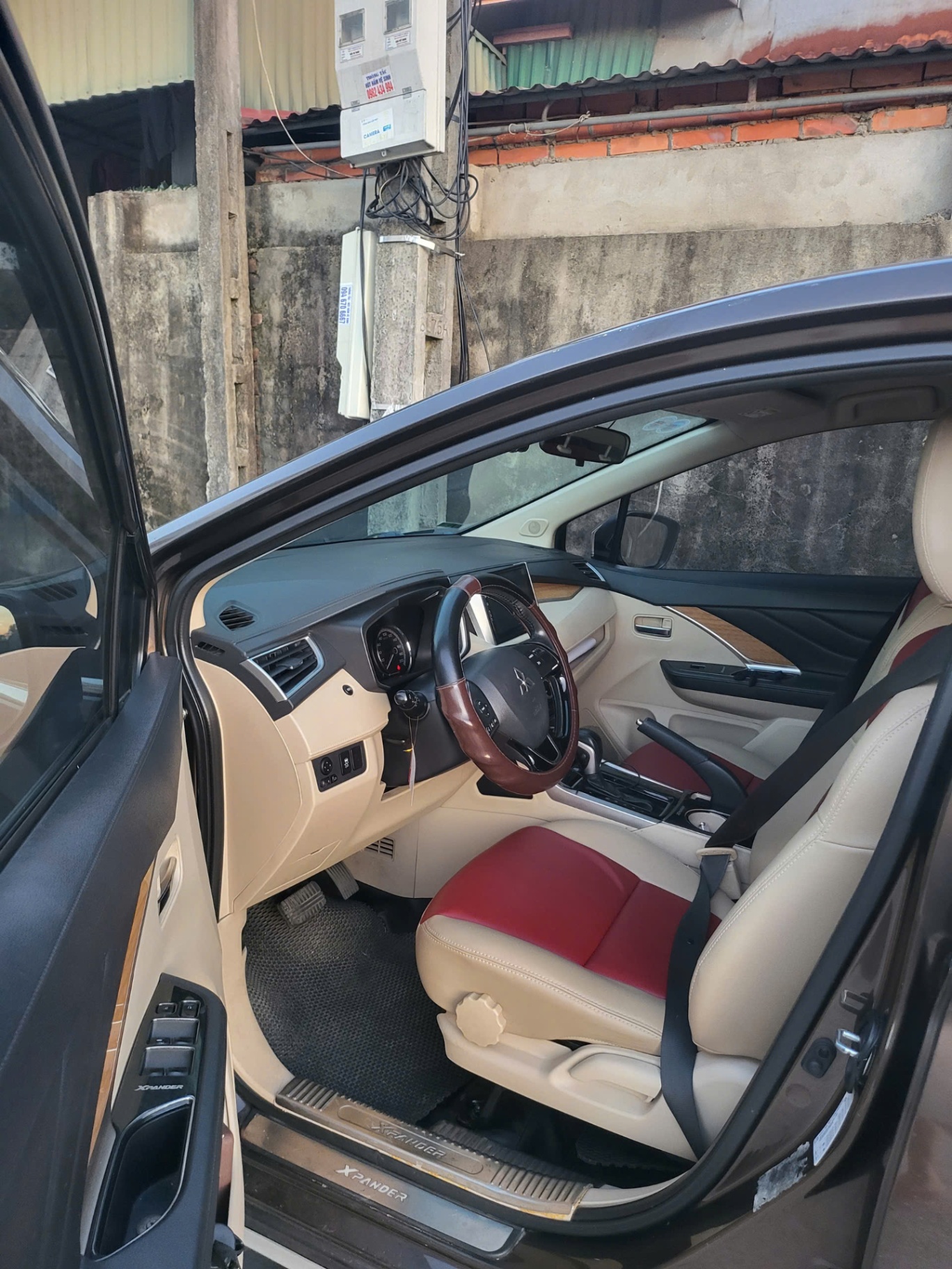 Mitsubishi Xpander 1.5 AT 2019 - Nội thất 5