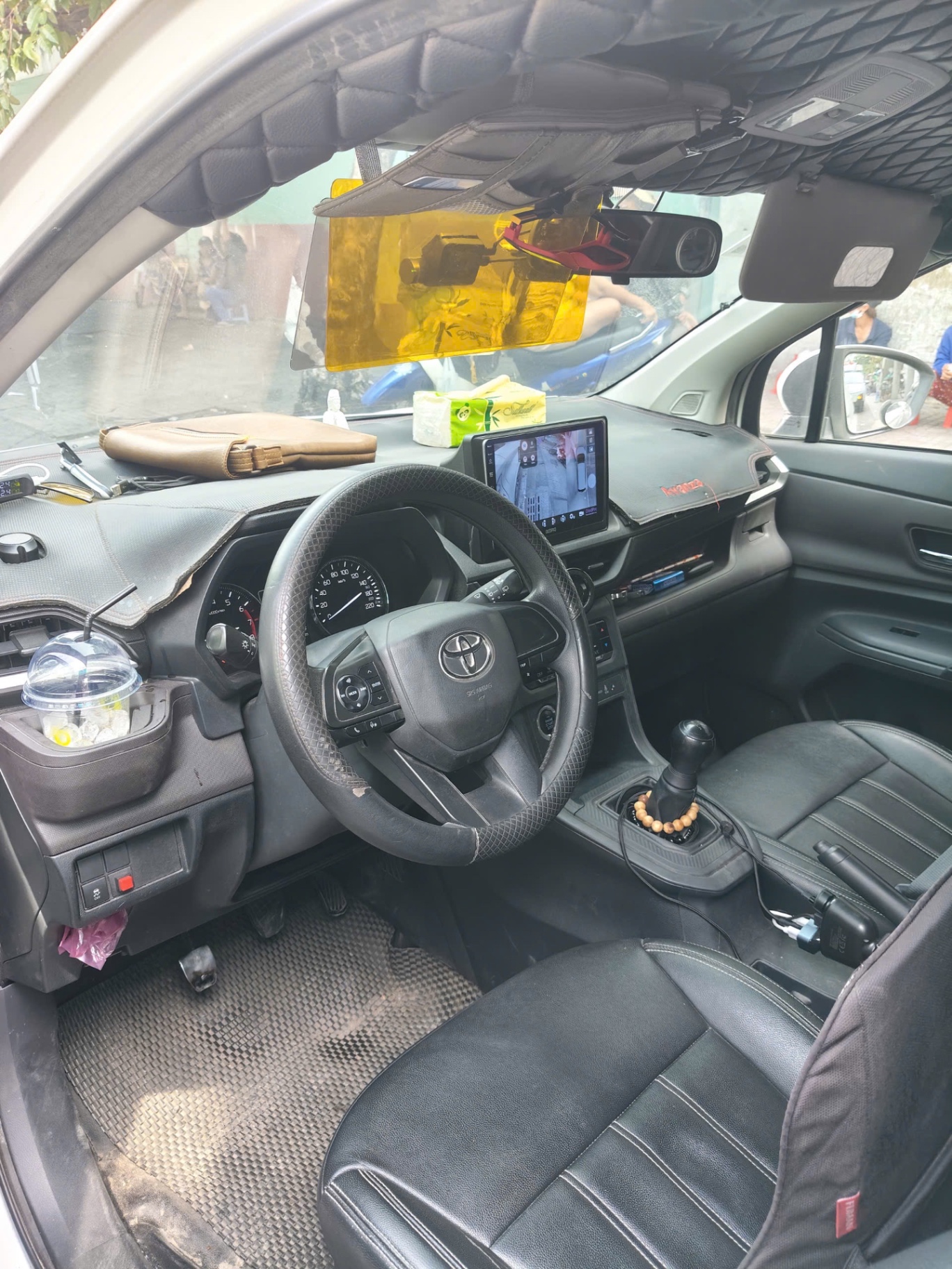 toyota avazan mt 2023 - Nội thất 1