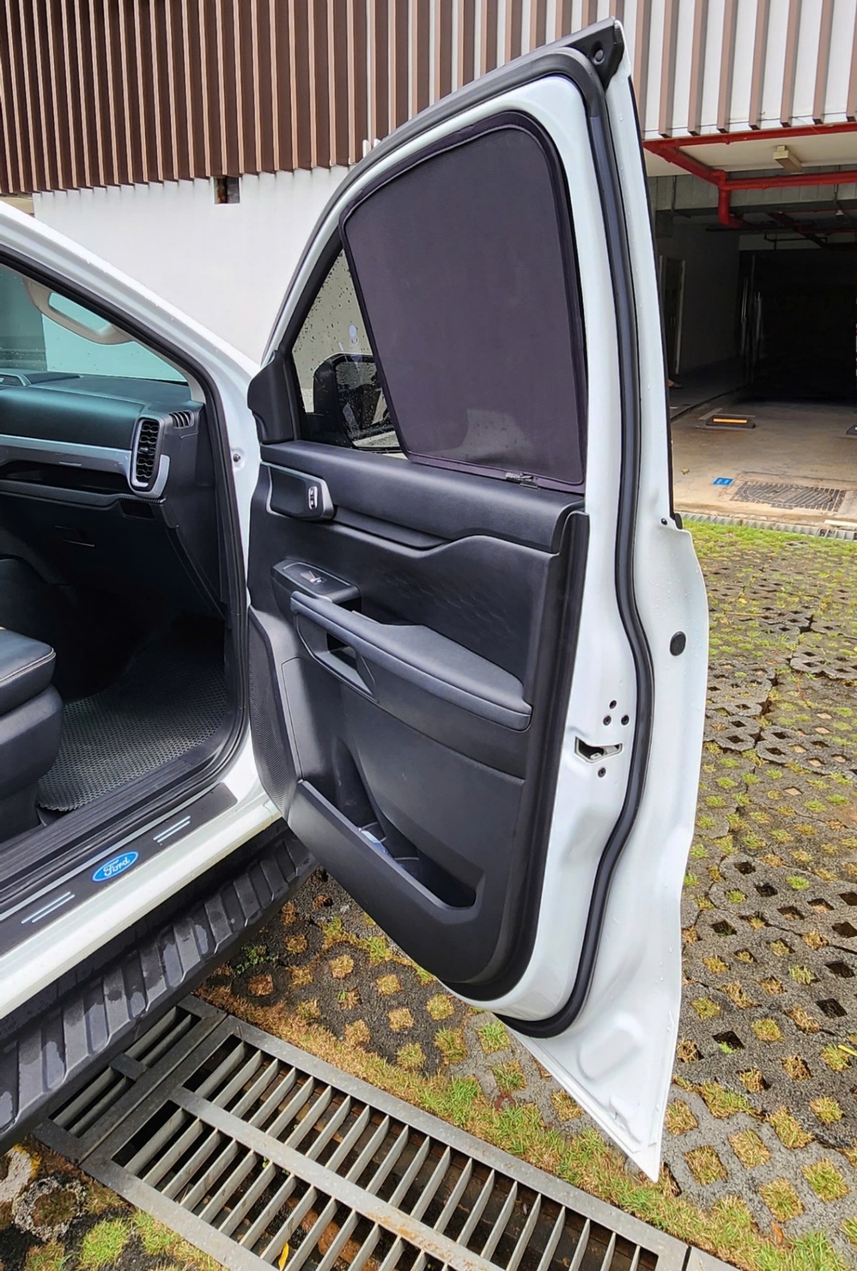 Ford Ranger XLS 4x2AT 2024 - Nội thất 6
