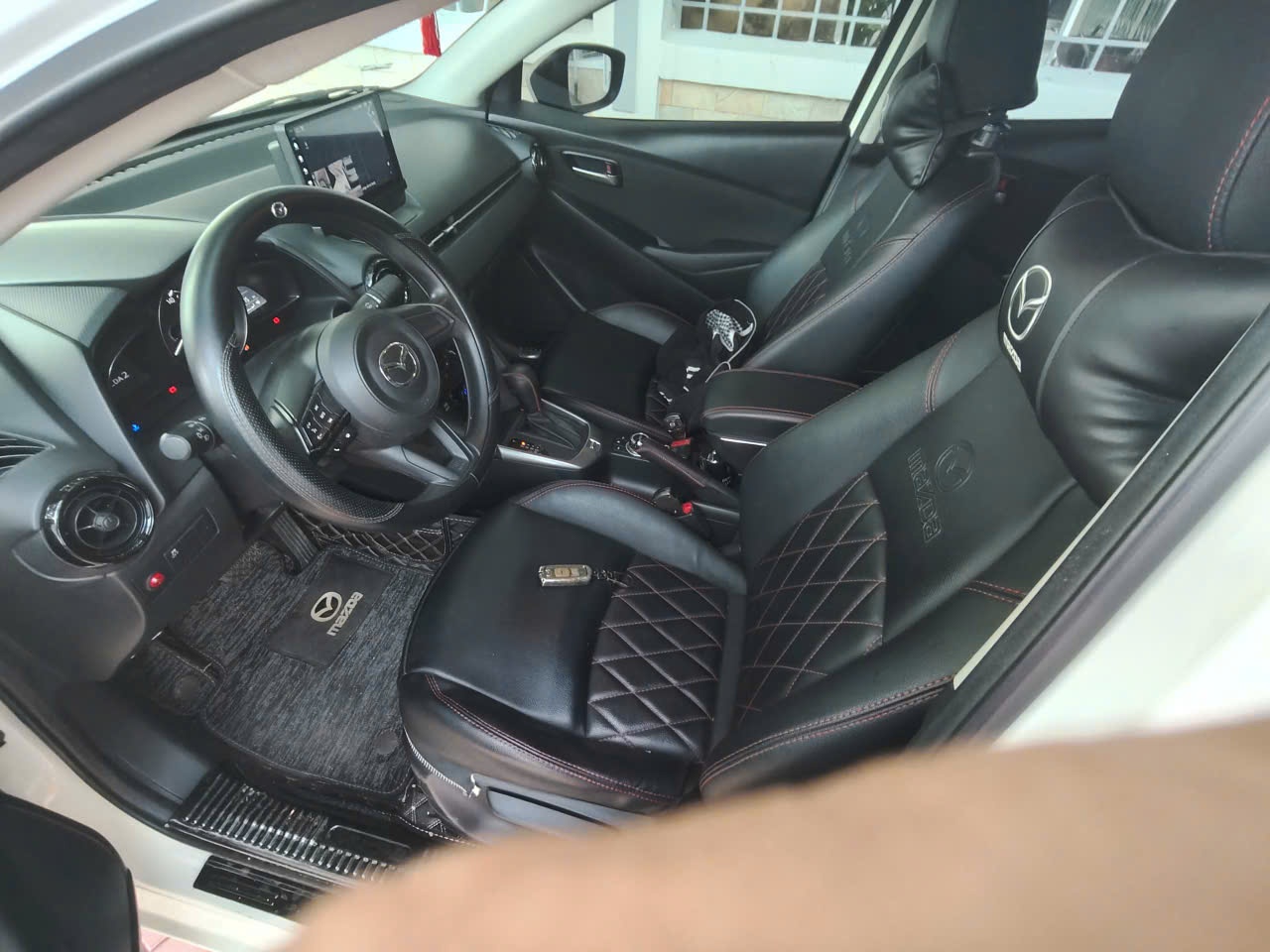 Mazda 2 AT 2022 - Nội thất 3