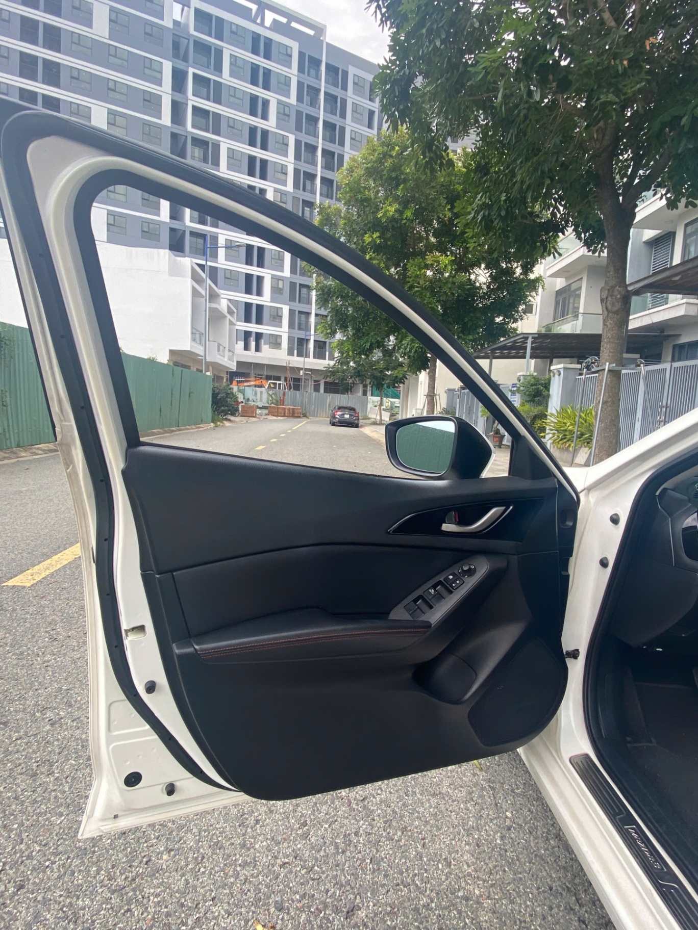 Mazda 3 hatchback 2016 - Nội thất 18