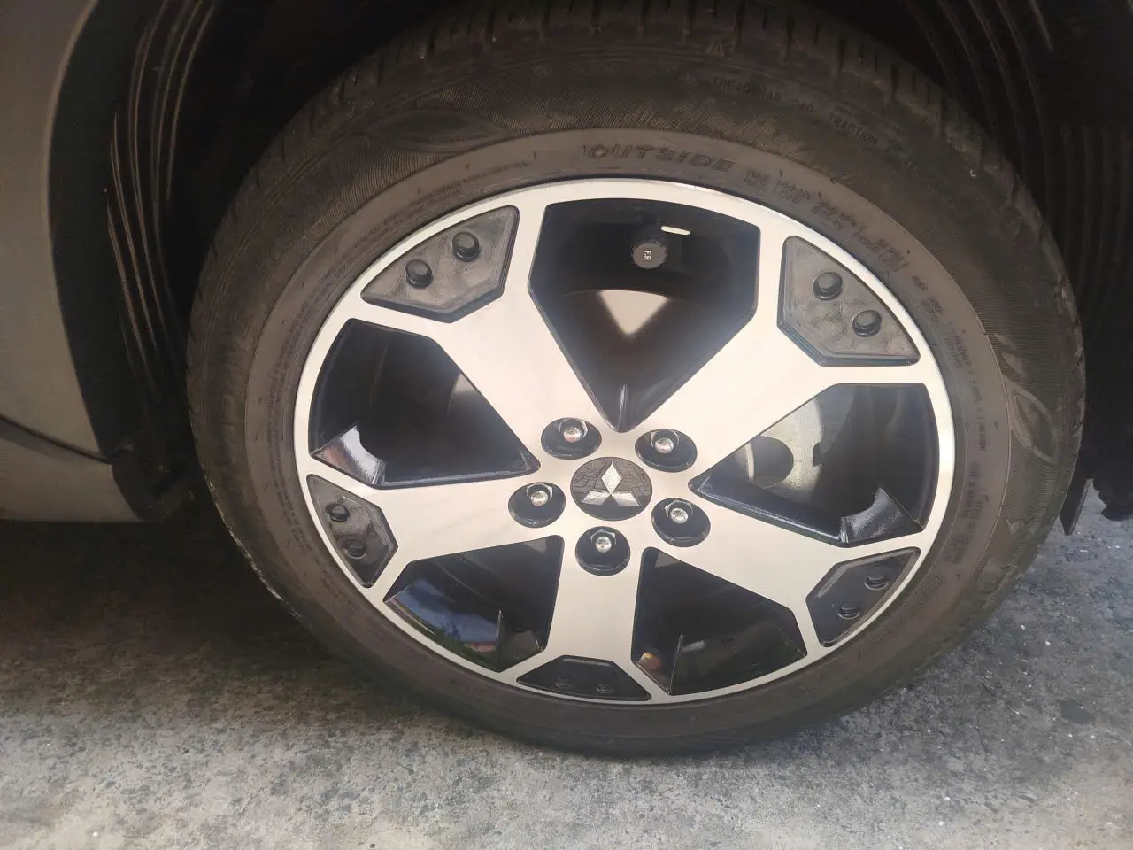 Mitsubishi Xpander Cross 2021 màu cam - Ngoại thất 9
