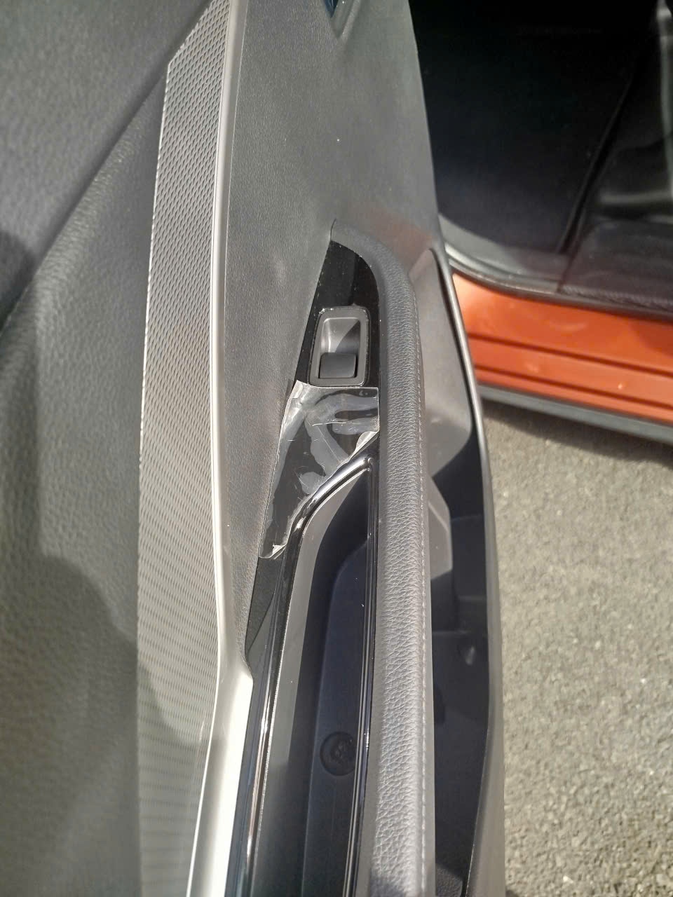 Mitsubishi Xpander Cross 2021 màu cam - Nội thất 2