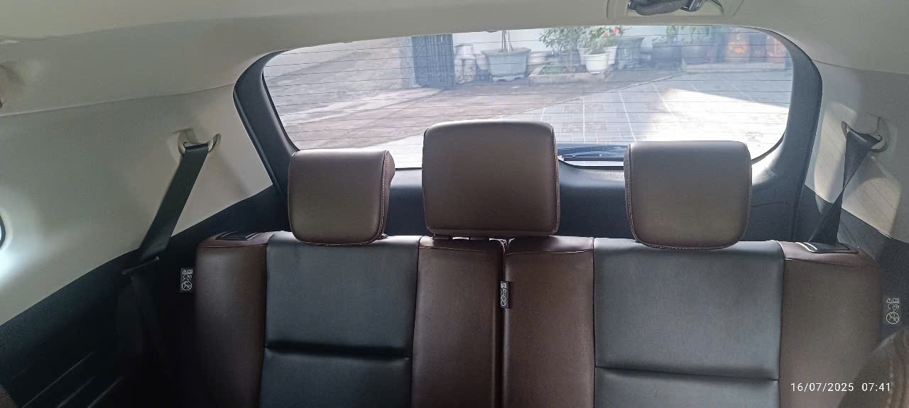 Toyota Innova máy xăng 2024 - Nội thất 4