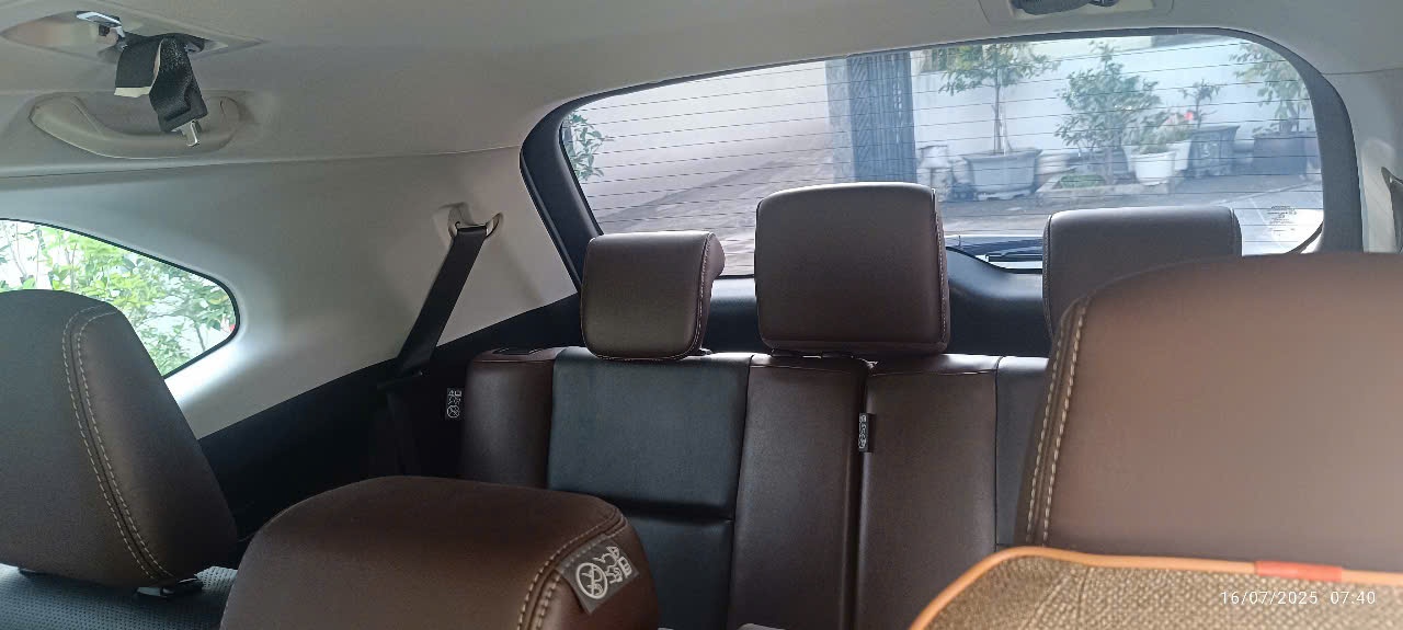 Toyota Innova máy xăng 2024 - Nội thất 7
