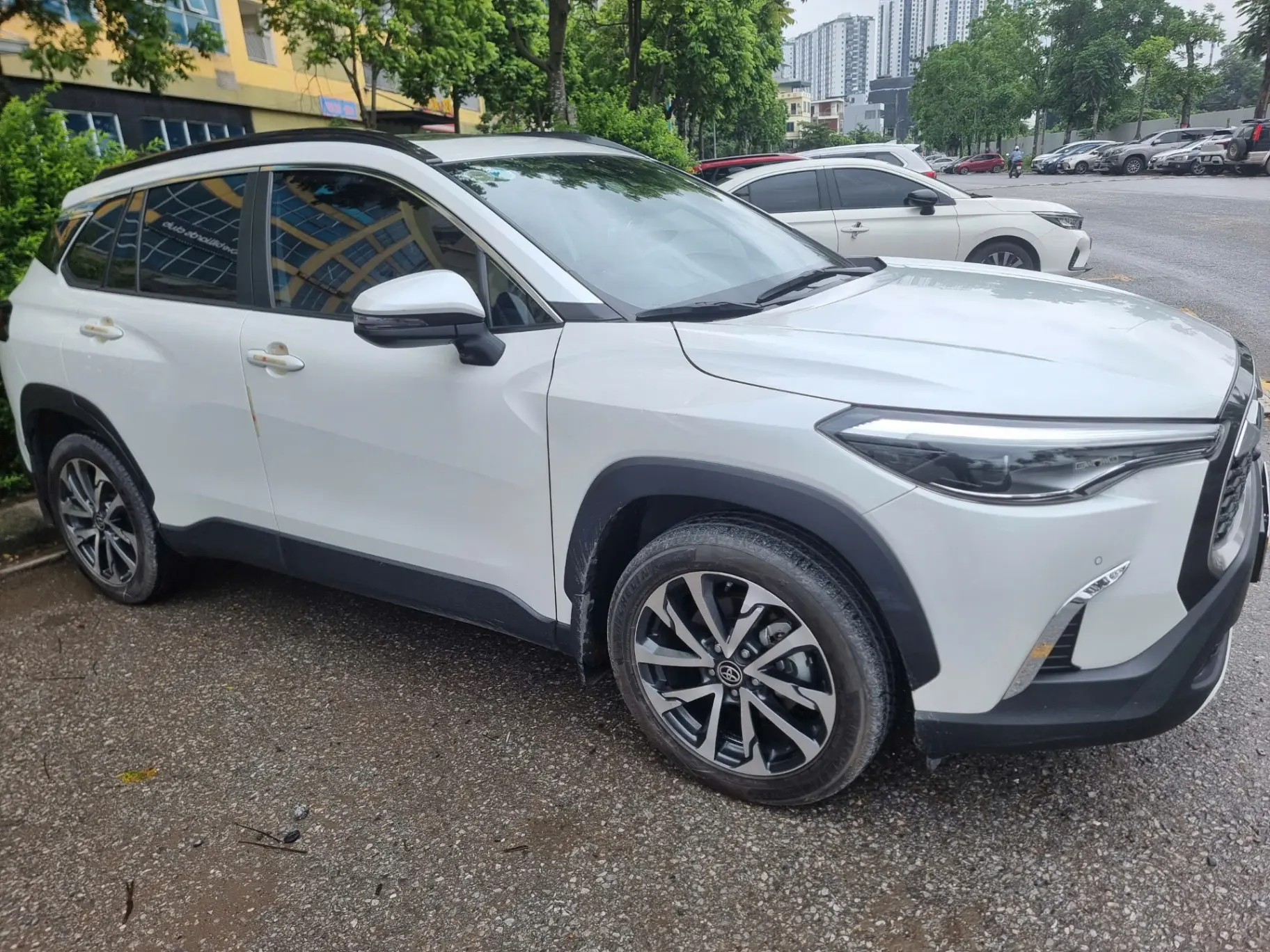 Toyota Corolla Cross 1.8V 2022 - Ngoại thất 2