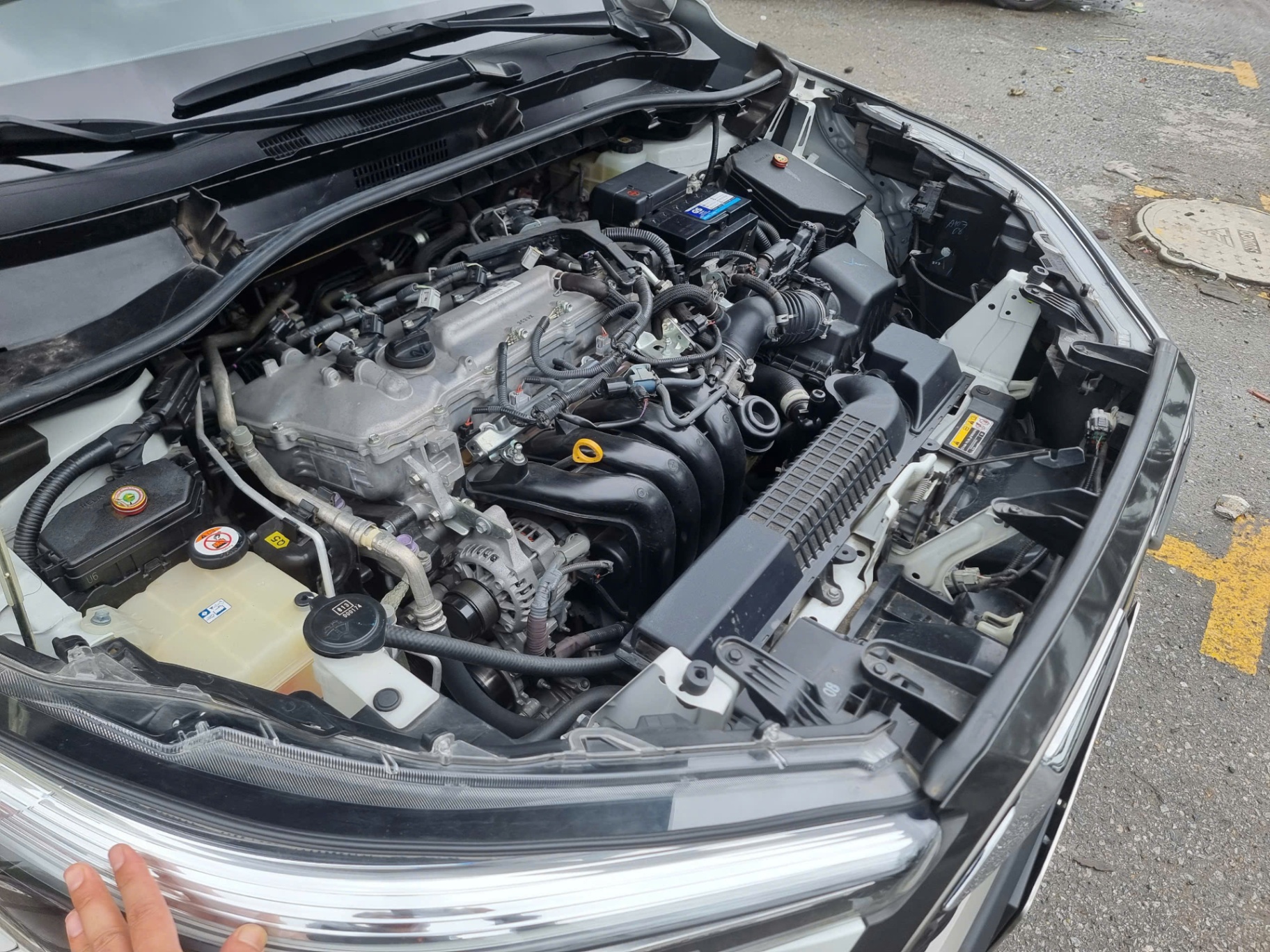 Toyota Corolla Cross 1.8V 2022 - Khoang động cơ 1