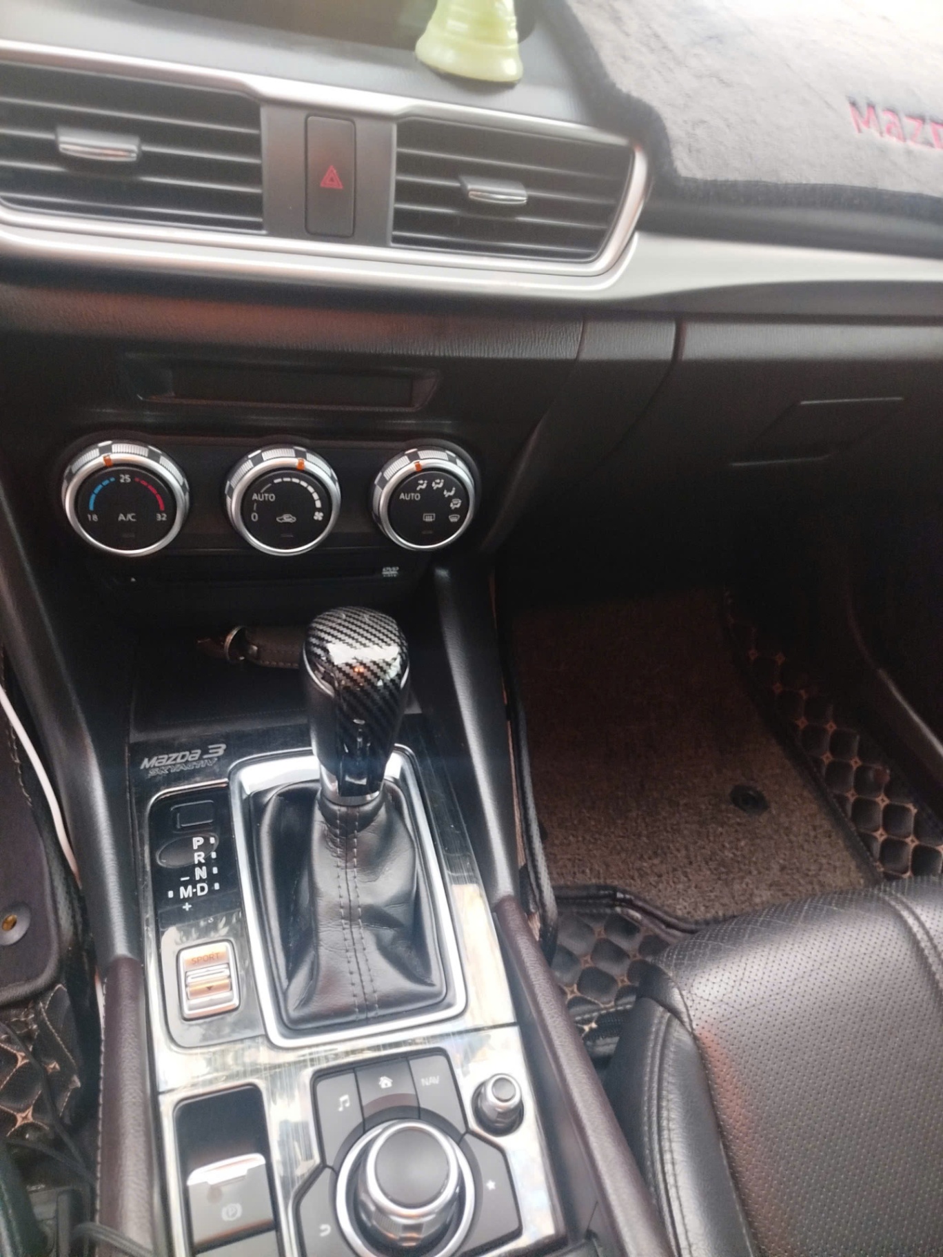 Mazda 3 1.5AT 2018 - Nội thất 3