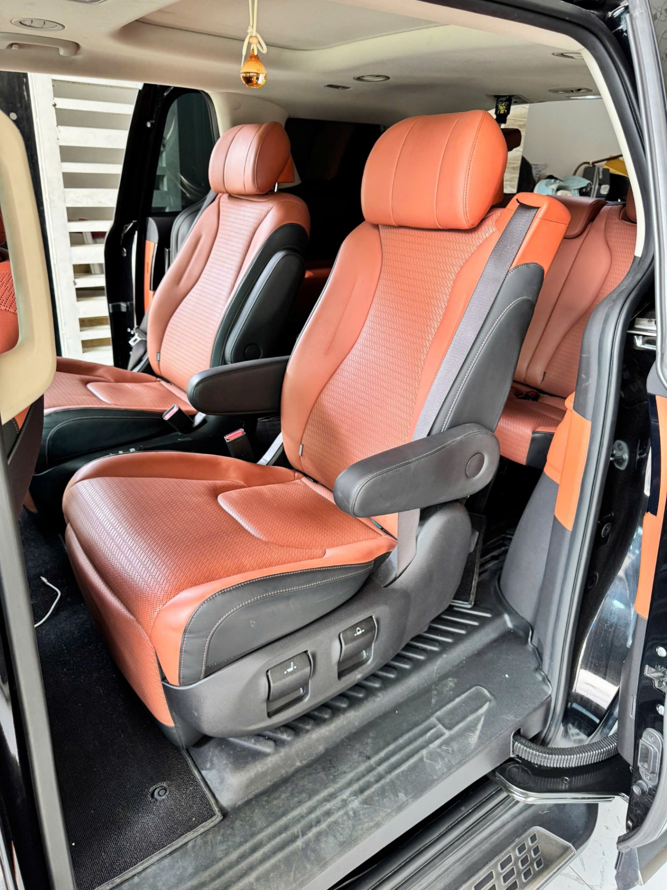 Kia Carnival Signature 2.2D 2022 - Nội thất 6