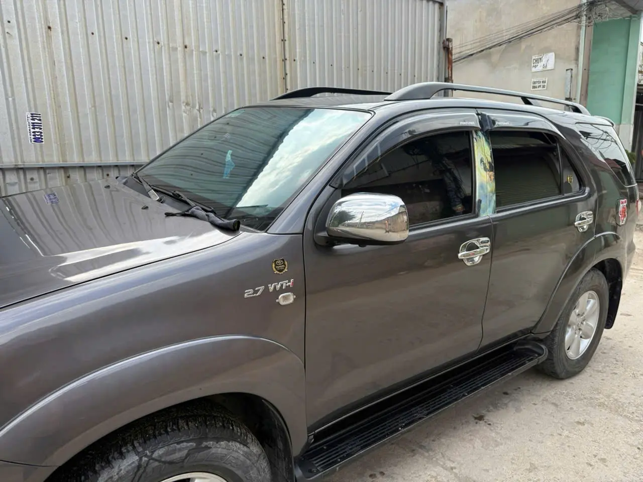 Toyota Fortuner 2010 - Ngoại thất 2