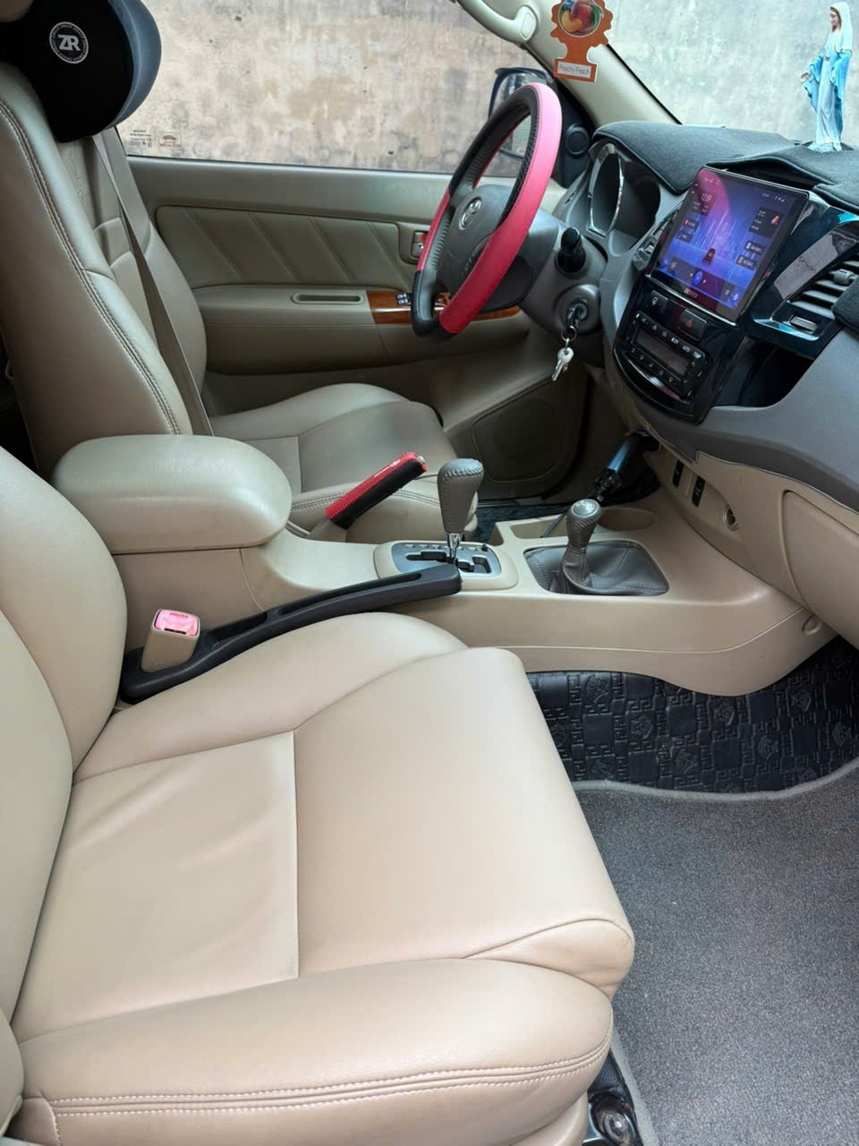 Toyota Fortuner 2010 - Nội thất 2