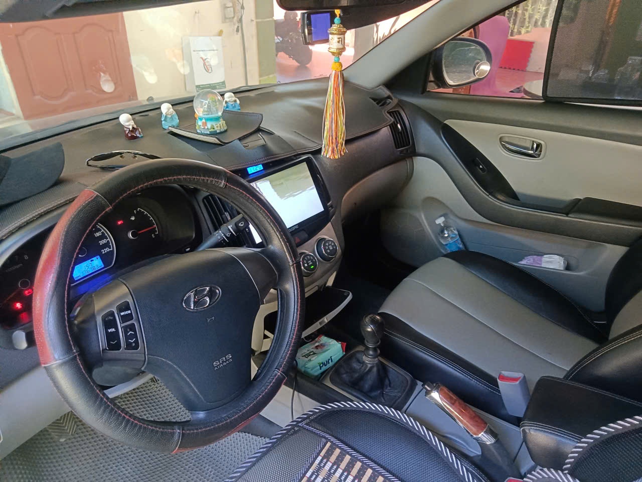 Hyundai Avante MT 2013 - Nội thất 2