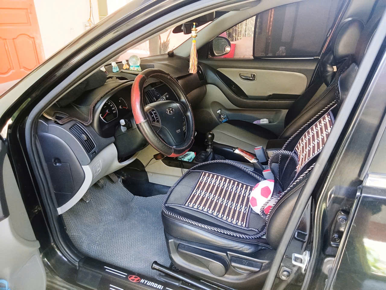 Hyundai Avante MT 2013 - Nội thất 4