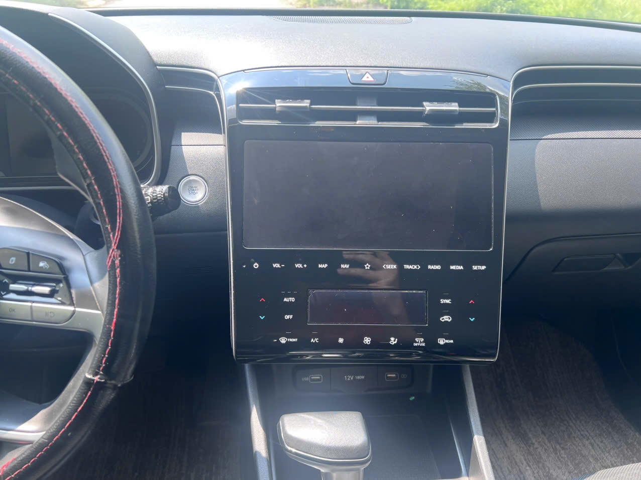 Hyundai Tucson 2022 bản Tiêu chuẩn - Nội thất 2