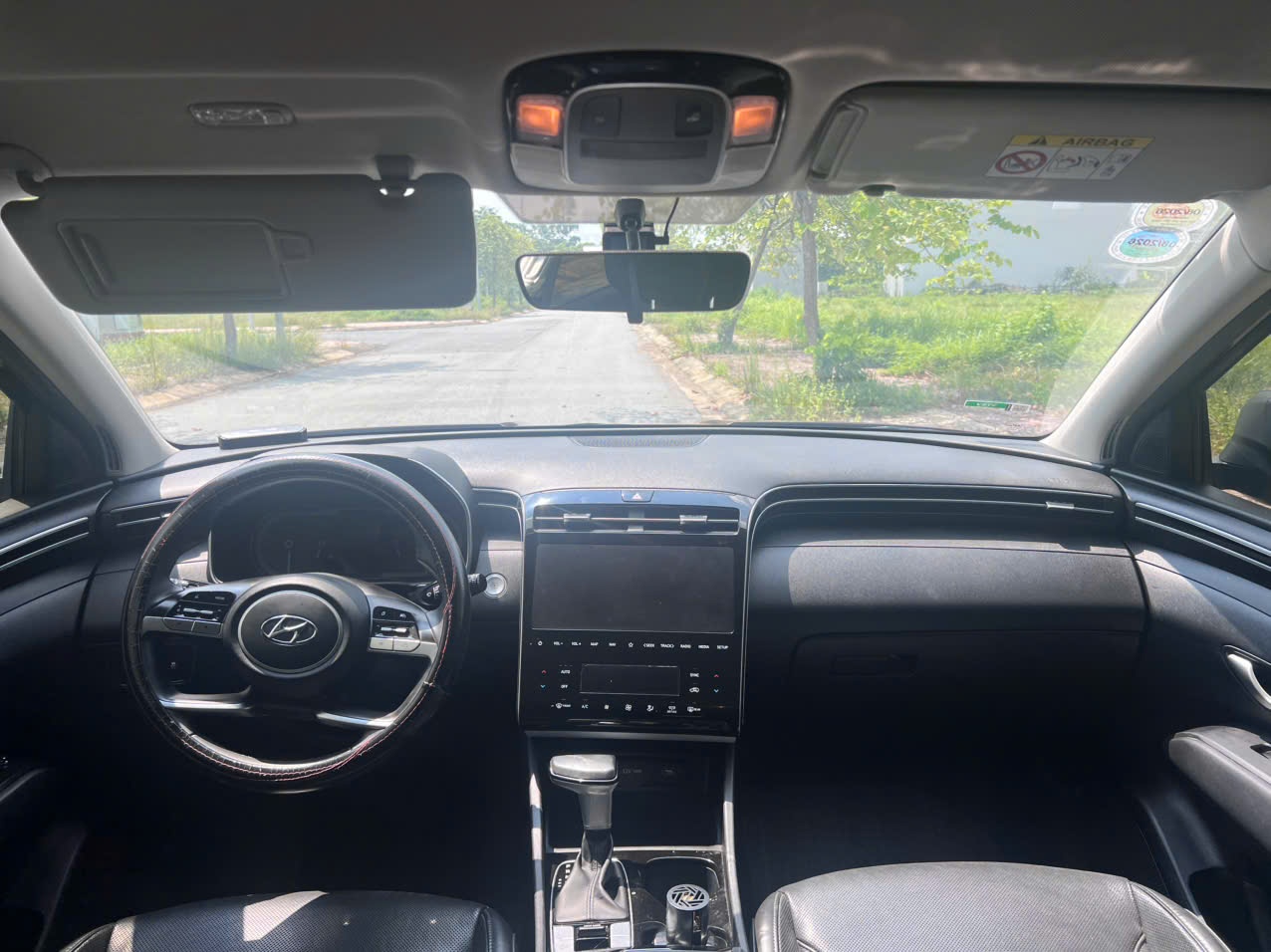 Hyundai Tucson 2022 bản Tiêu chuẩn - Nội thất 3
