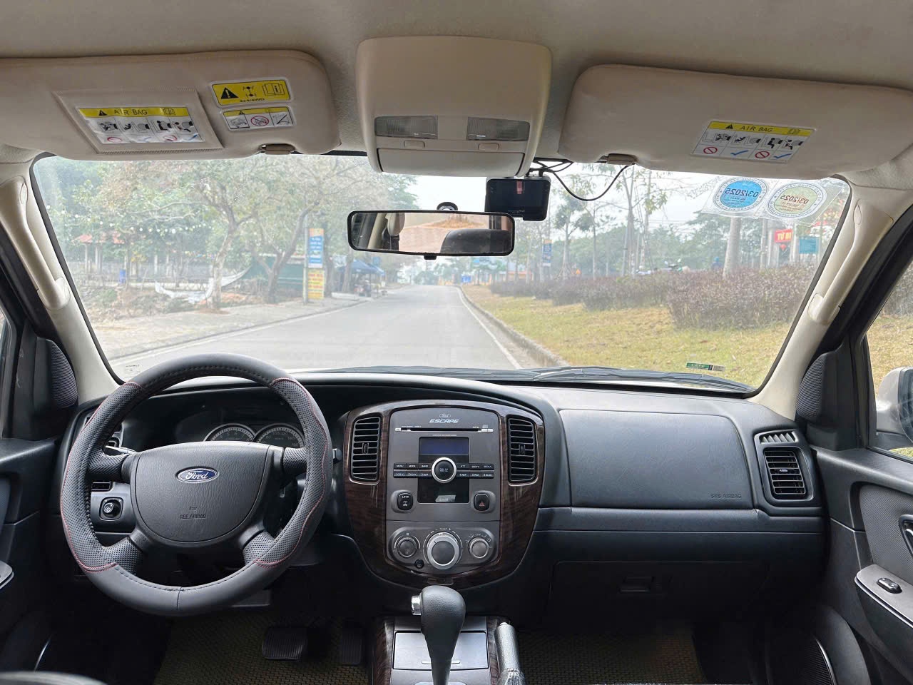 Ford Everest 2.3 hai cầu 2009 - Nội thất 2