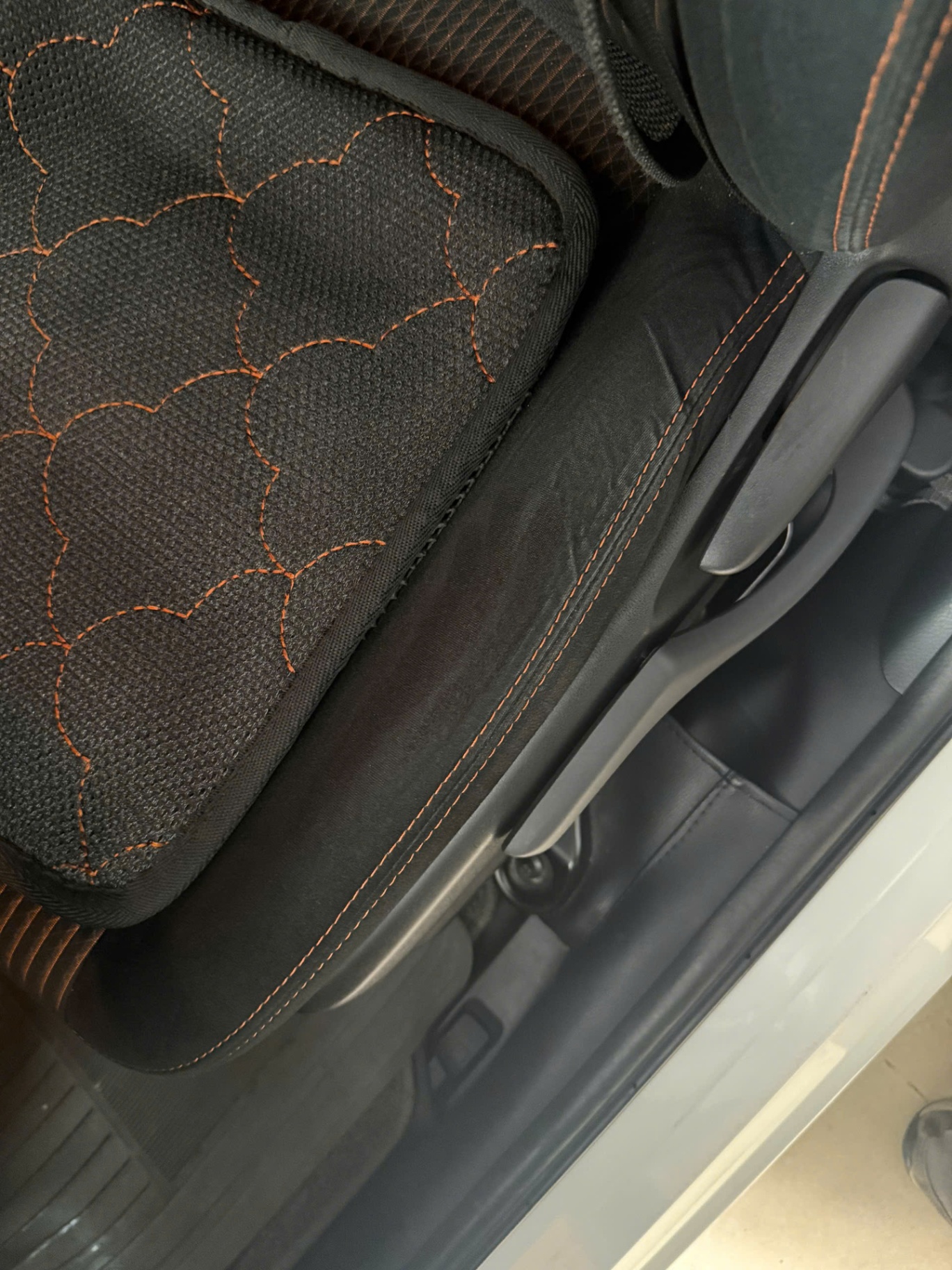 Toyota Yaris 2016 - Nội thất 6