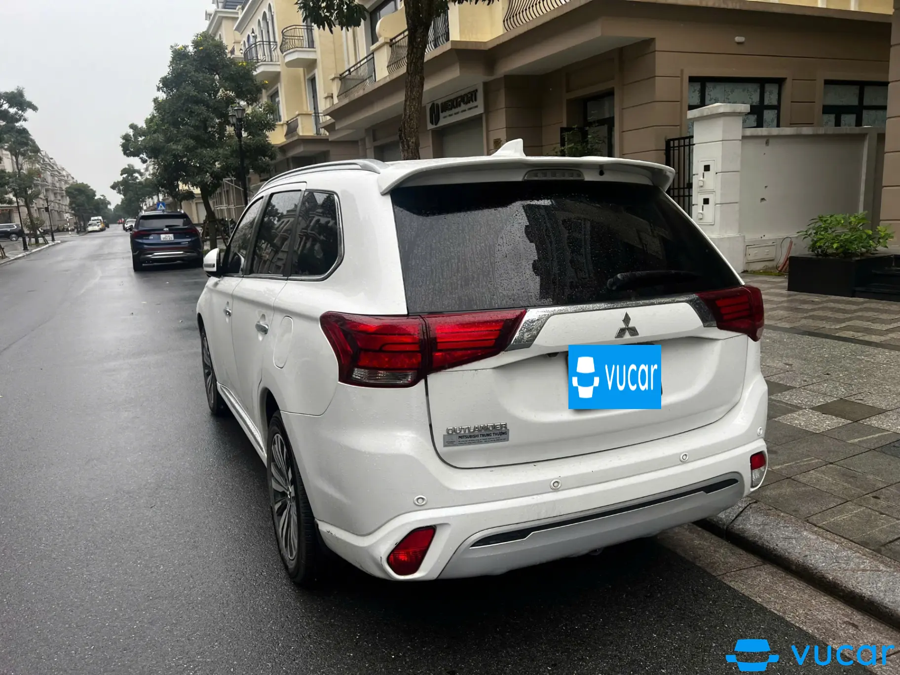Mitsubishi Outlander 2.0 CVT 2021 - Ngoại thất 1