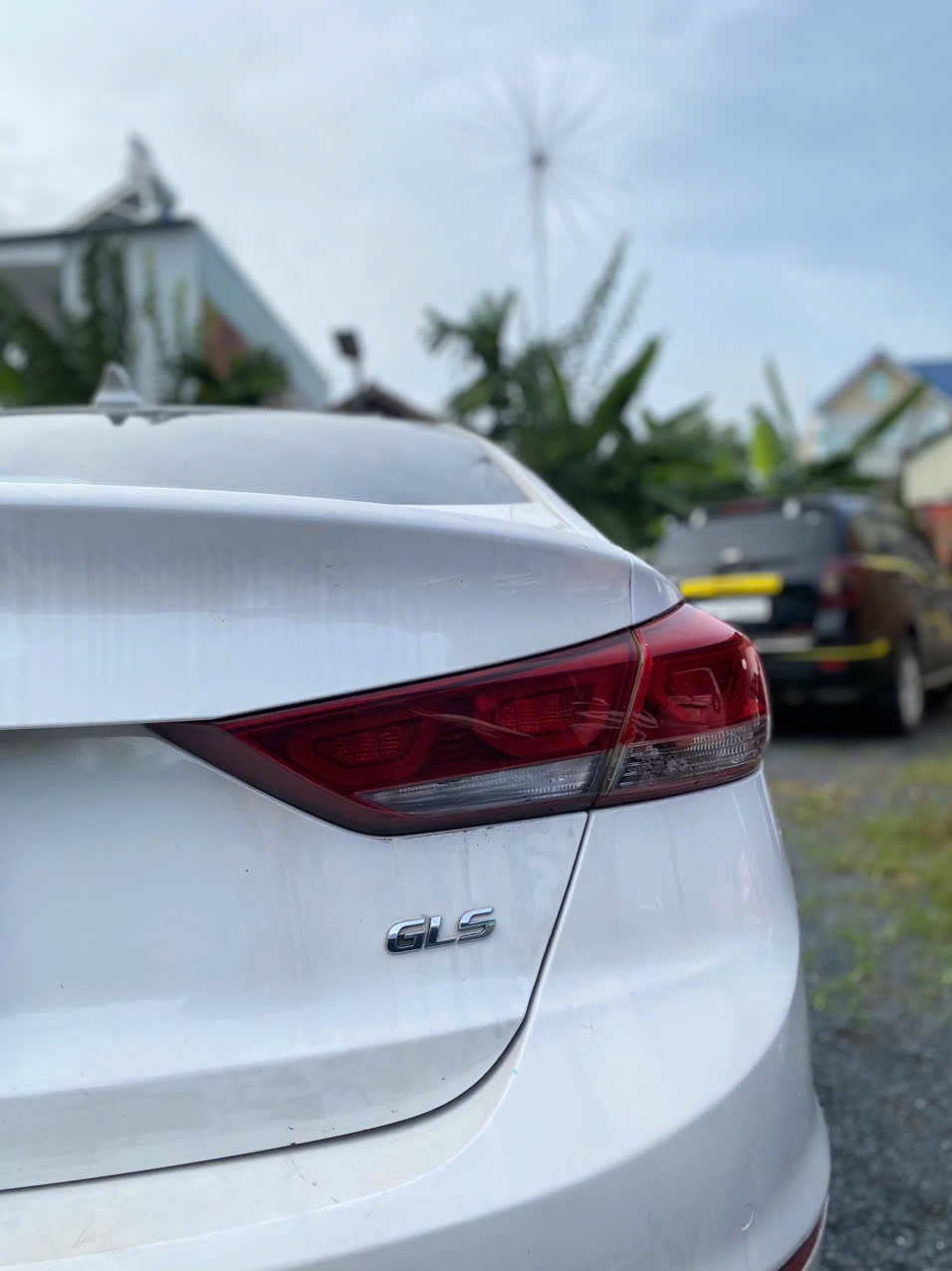 Huyndai Elantra 2017  - Ngoại thất 8