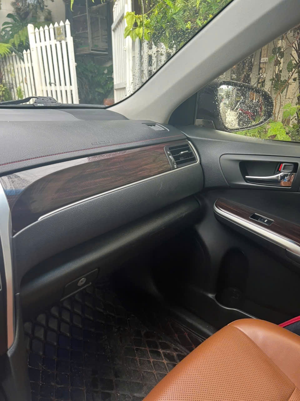 Toyota Camry 2.5Q AT 2017 - Nội thất 12