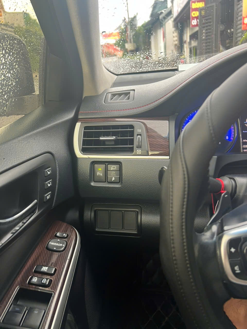 Toyota Camry 2.5Q AT 2017 - Nội thất 13