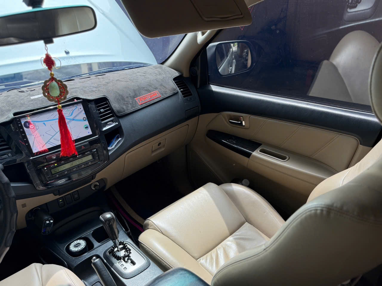 Toyota Fortuner 2.7 2014 - Nội thất 6