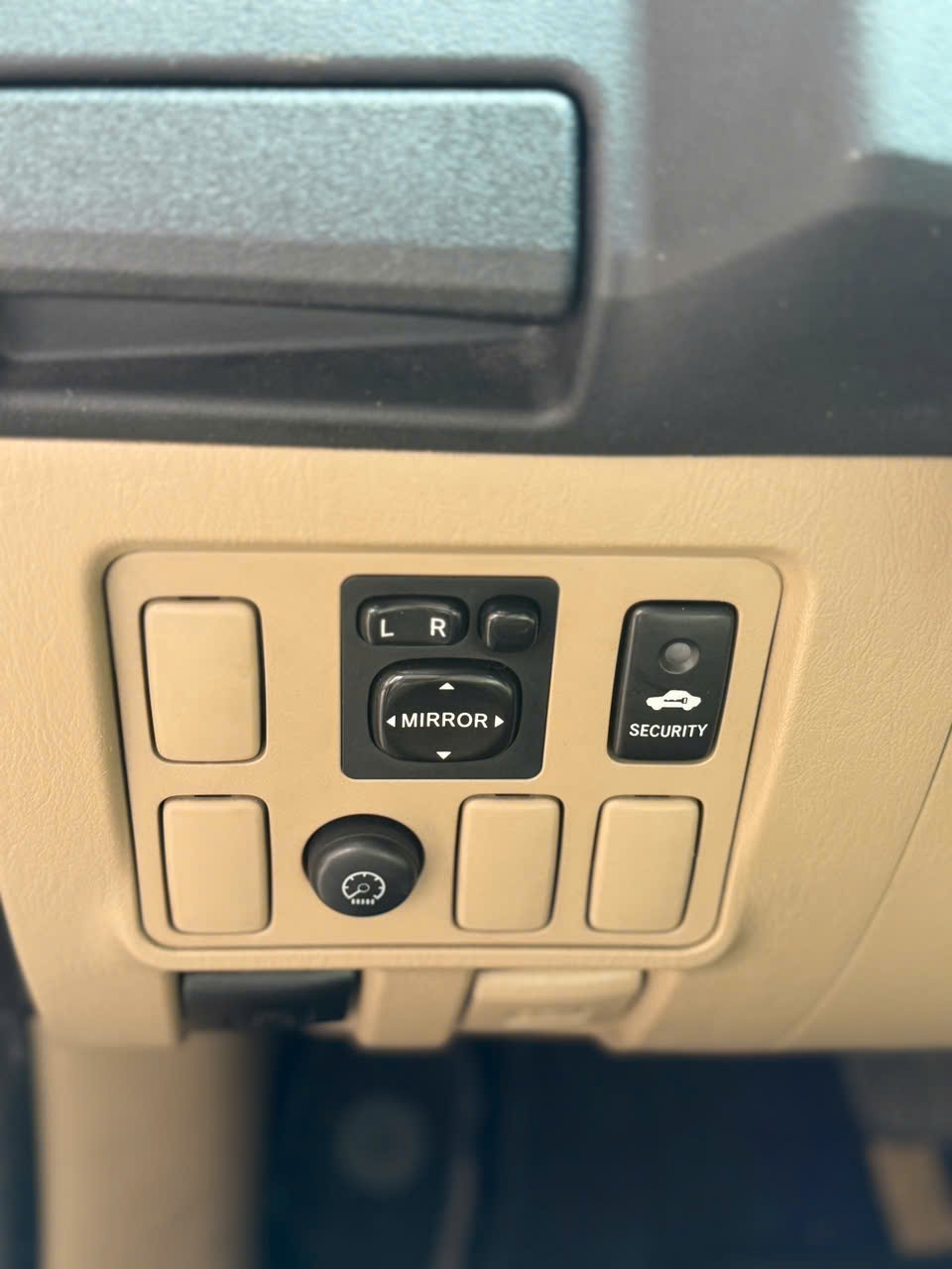 Toyota Fortuner 2.7 2014 - Nội thất 19