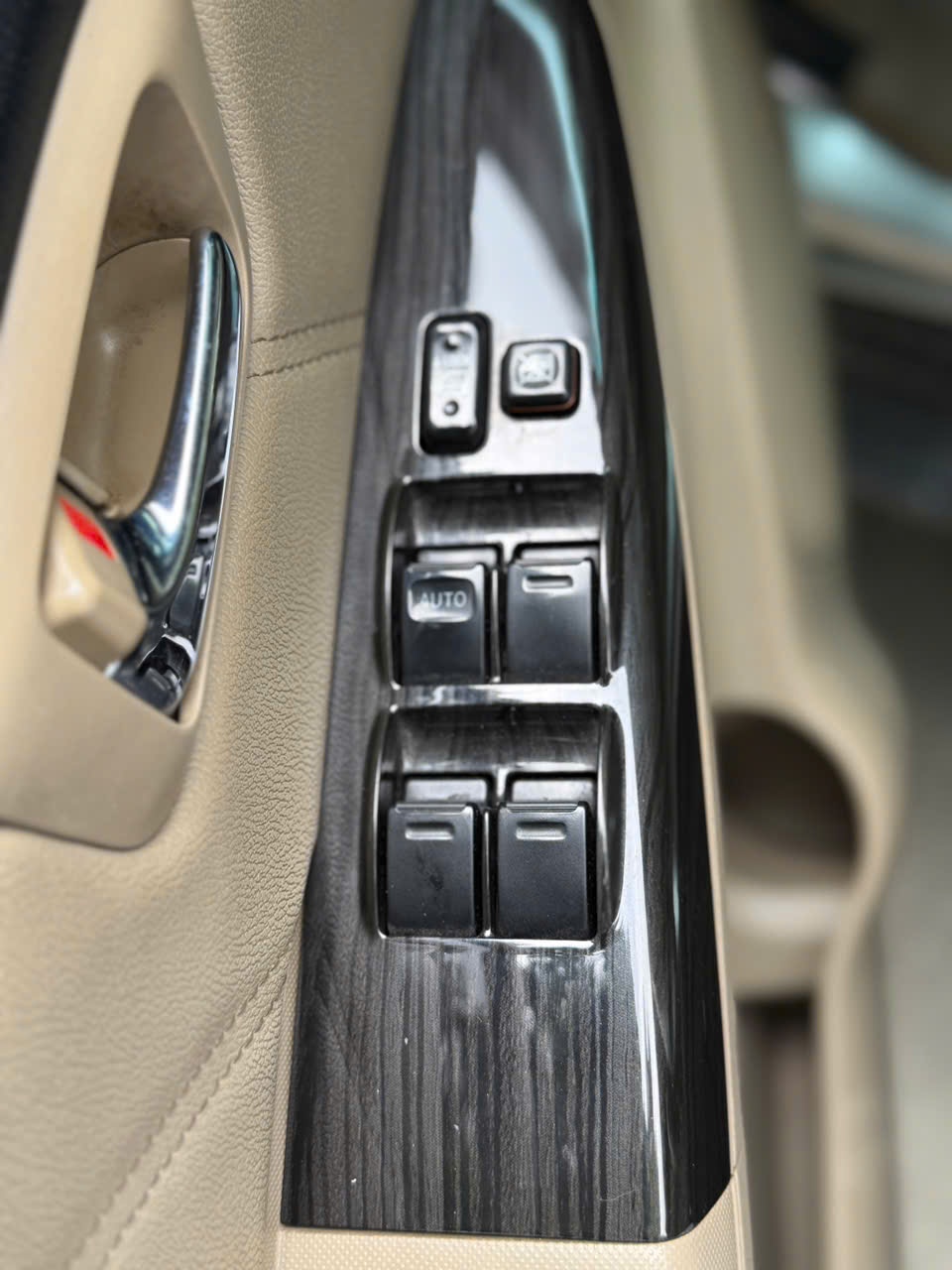 Toyota Fortuner 2.7 2014 - Nội thất 21
