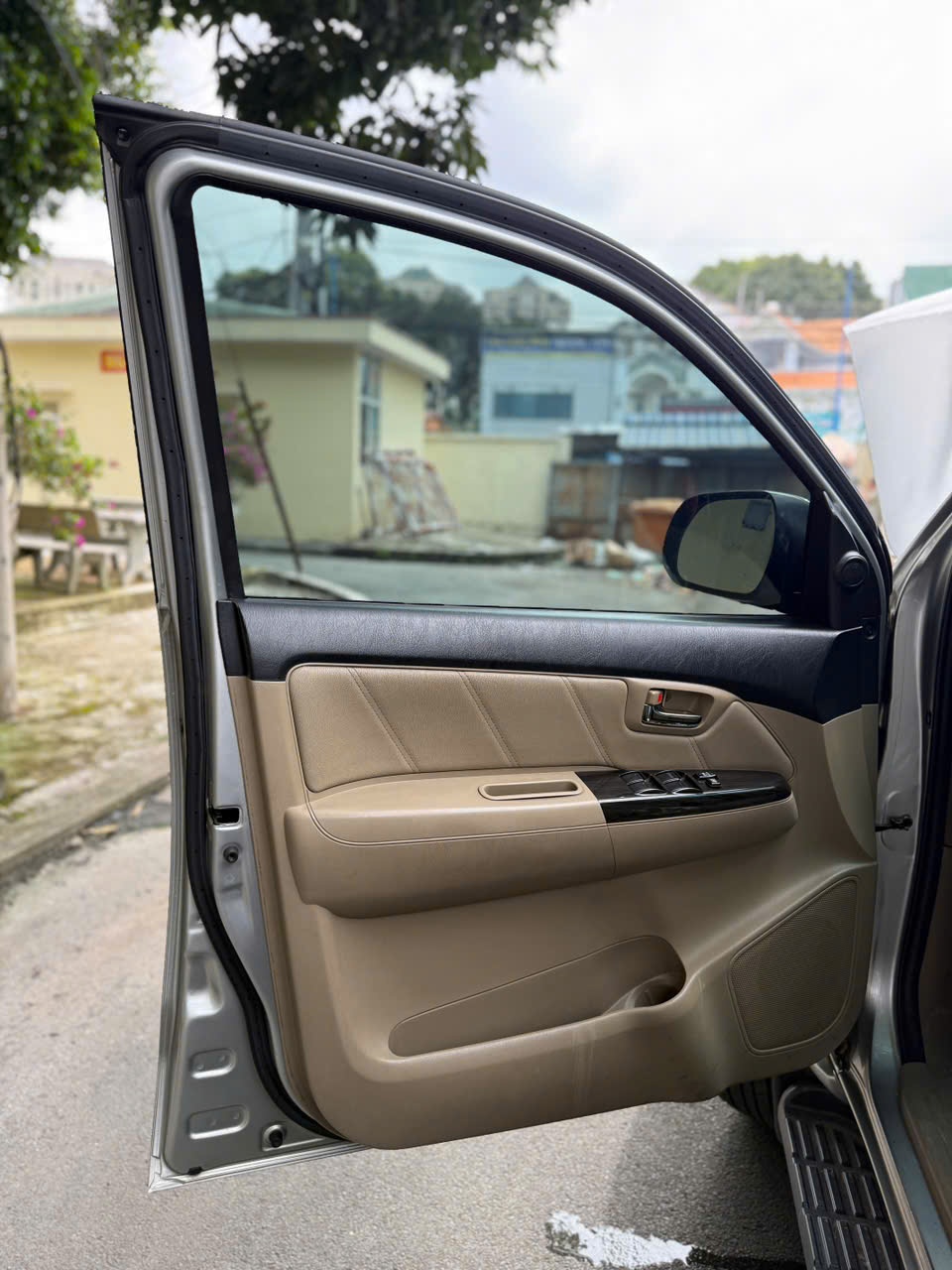 Toyota Fortuner 2.7 2014 - Nội thất 23