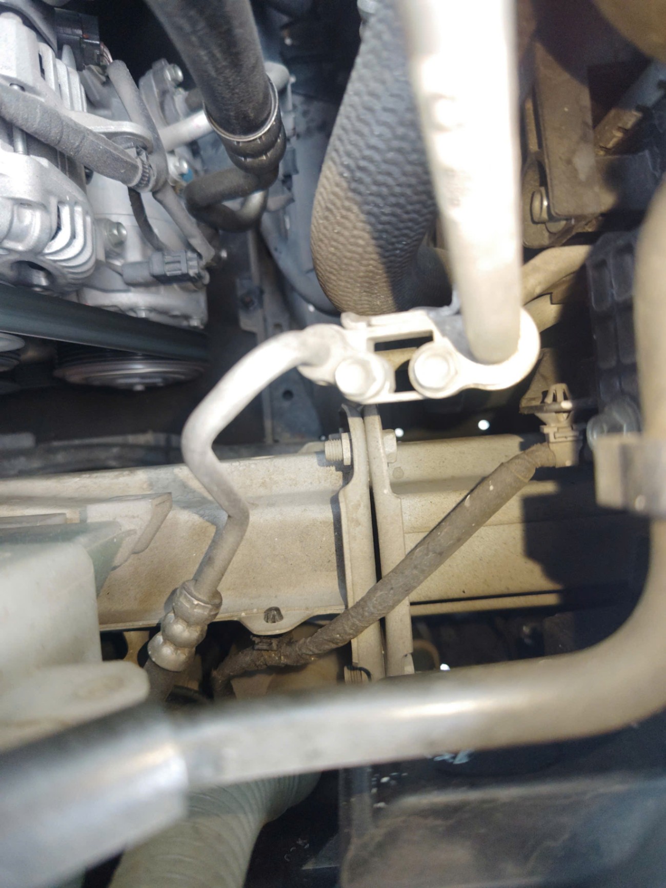 mazda 3 all new 2020  - Gầm & khung xe 11