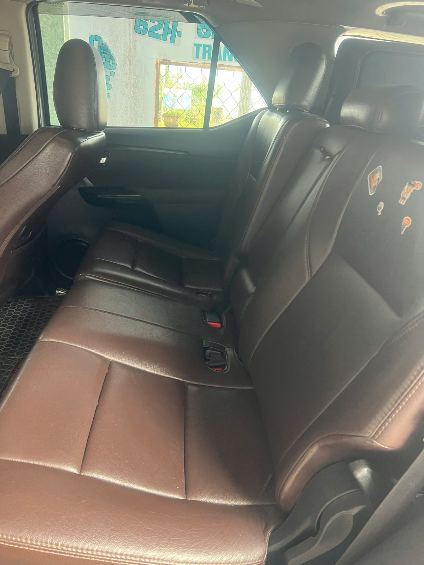 Toyota Fortuner Máy dầu số sàn nhập Indo 2017  - Nội thất 5