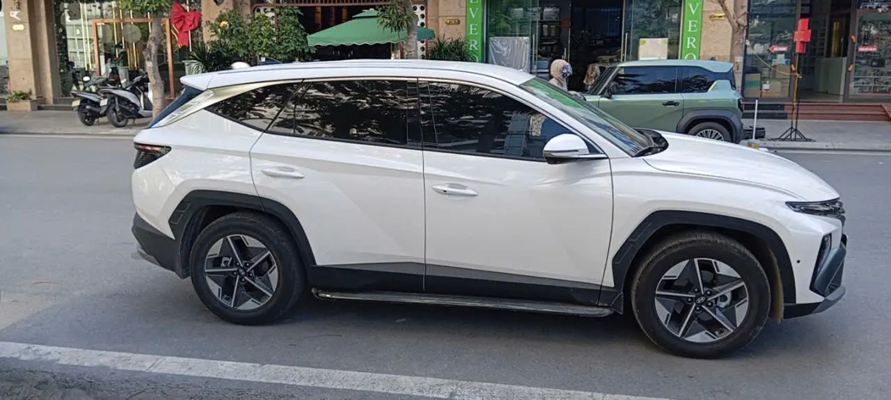 Tucson xăng đặc biệt 2025 - Ngoại thất 2